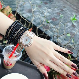 Đồng hồ Versacee sang chảnh