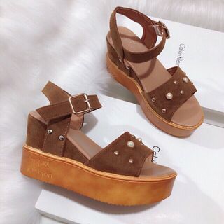 giày sandal xuồng châu
