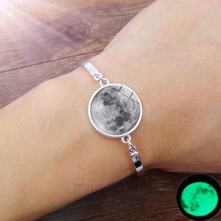 Vòng Tay Hình Mặt Trăng Phát Sáng