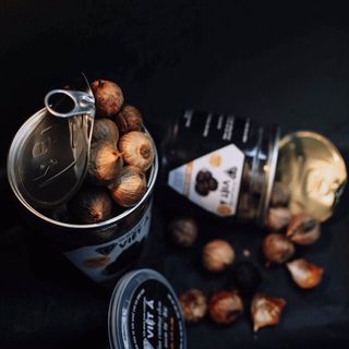 Tỏi Đen cô đơ 1 nhánh việt á hộp 100g