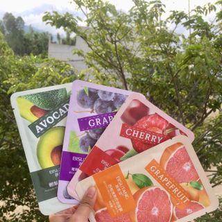 Mặt nạ nội địa đẹp lung ling
