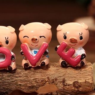Bộ 4 Tượng Heo LOVE