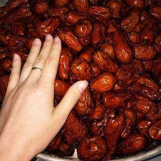 Táo đỏ Tân Cương