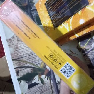 Tấm trắng cam chuyên sĩ