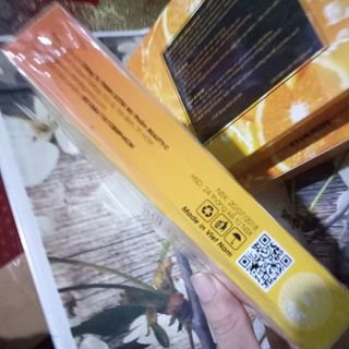 Tấm trắng cam chuyên sĩ
