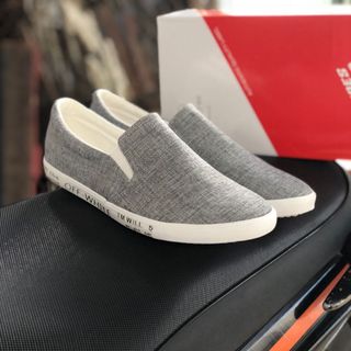 giày lười levo