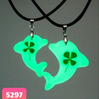 Dây chuyền cặp đôi Dạ quang phát sáng trong đêm giá sỉ 29k 1 cặp 2 cái z a l o 0 9 8 72 1 79 5 2