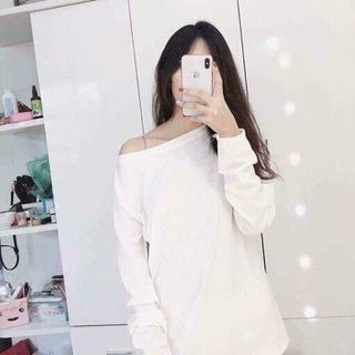 Áo lệch vai hot hit