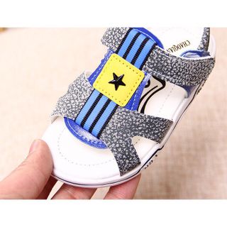Sandal sao cực chất cho bé trai