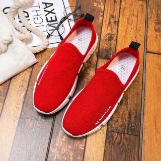 Giày SLIPON