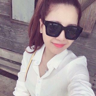 mắt kinh siêu sang