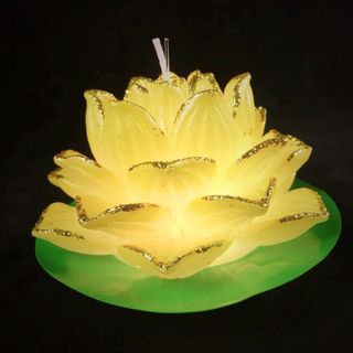Cặp nến hoa sen vàng nhỏ