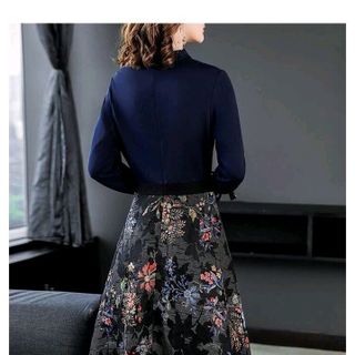 ĐẦM CỔ SƠ MI CHÂN VÁY HOẠ TIẾT đầm liền