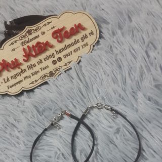 vòng tay đủ kiểu kết hợp mặt trắng