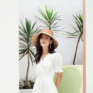 Đầm midi nút bọc tay phồng