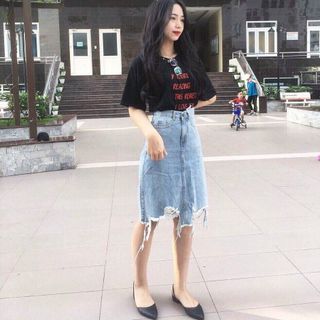 chân váy mới giá trên là giá lẻ nha mọi người liên hệ trực tiếp để nhận ưu đãi sĩ tháng 8