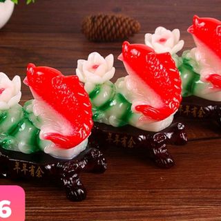 cá phong thủy Giá sỉ 93k nặng 280gram cam kết hàng y hình vì hình tự chụp z a l o 0 9 8 72 1 79 5 2