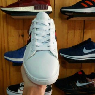 Giầy thể thao nam