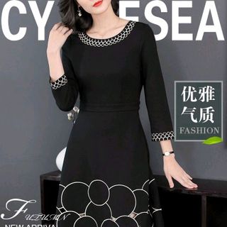 ĐẦM XOÈ THÊU HOẠ TIẾT