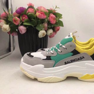 Giầy thể thao nữ