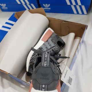 giầy thể thao nữ