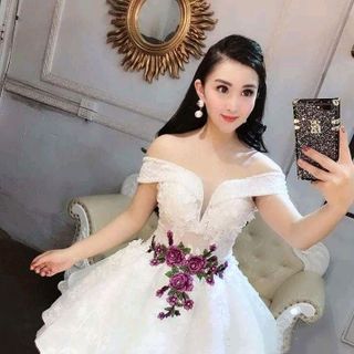 ĐẦM XÒE PHỒNG CÔNG CHÚA TRỄ VAI