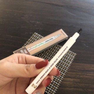 Chì kẻ mày phẩy sợi 4D