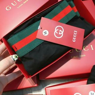 QUẦN TUYẾT MƯA -