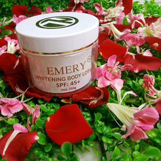 BODY TRẮNG DA EMERY THÁI LAN