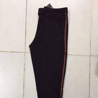 QUẦN LEGGING THỂ THAO SỌC ĐỎ