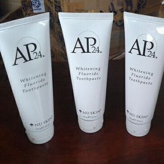 Kem đánh răng AP24