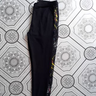 QUẦN LEGGING PHỐI SỌC SƠN