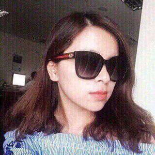 mắt kính nữ