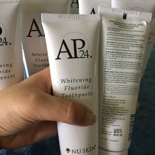 KEM ĐÁNH RĂNG AP24 WHITENING