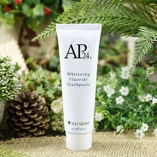 KEM ĐÁNH RĂNG AP24 WHITENING