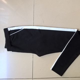 LEGGING PHỐI 1 SỌC TRẮNG