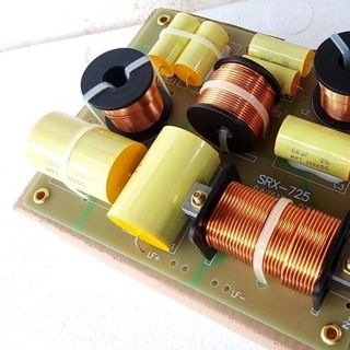 Phân tần SRX 725 công suất lớn 2 bass 1 treble 1 đôi