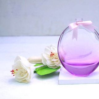 Hoa tinh dầu tự khuếch tán lọ màu trong suốt