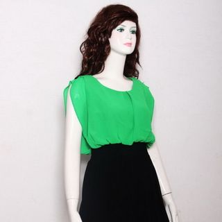 Đầm Xòe Tay Cánh Dơi