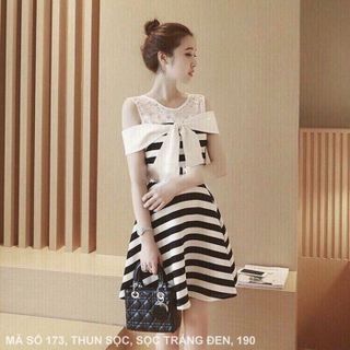 Đầm Xòe Sọc Phối Ren MS 173