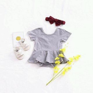 Jumpsuit siêu đáng yêu cho bé