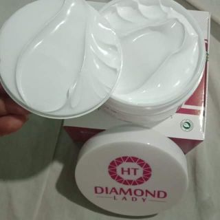 Body lottion ngày Diamond Lady 250ml