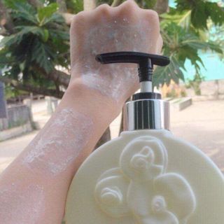 Sữa tắm trắng Nano Diamond Lady 300ml