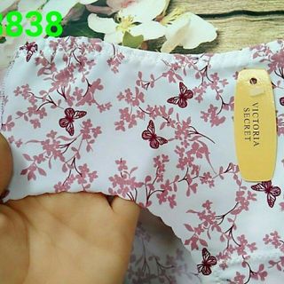 Quần lót hoa lạnh 8838
