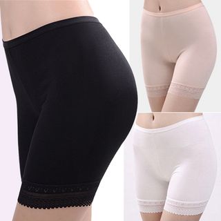 Quần lót ôm thỏa sức tung tăng khi mang đầm váy 116 - 89116