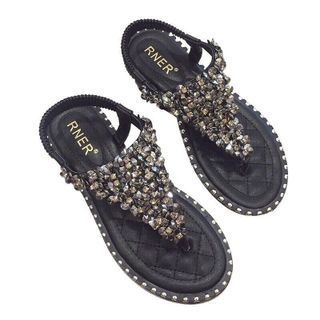 giày sandal đính đá tam giác
