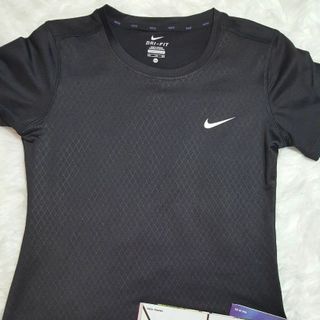 Áo thể thao nữ- NiKe sang chảnh tinh tế và đẳng cấp- Giá rẻ nhất thị trường