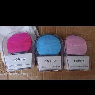 Máy rửa mặt FOREO