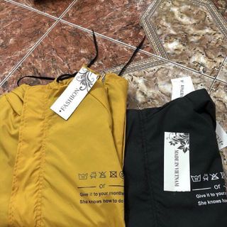 Áo Khoác Gió In Chữ Trước Ngực