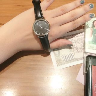 đồng hồ da siêu bền đẹp